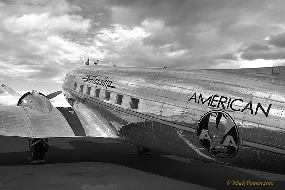 Douglas DC-3